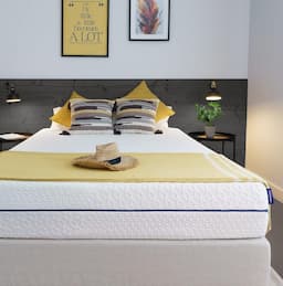Matelas 140x190 mémoire de forme très ferme, 25 cm, fabriqué en UE
